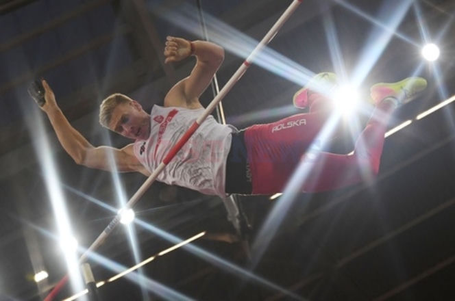 Piotr Lisek 