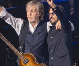 Kosmiczny traf podczas wycieczki śladami The Beatles. Paul McCartney... pomachał turystom z auta!