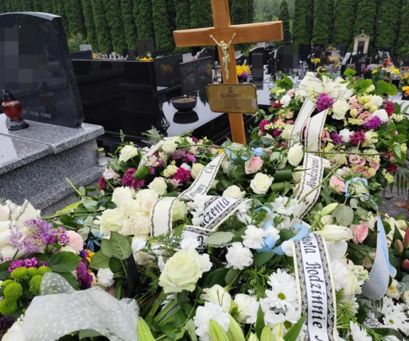 Kraków pożegnał 12-letnią Elę. Jej poszukiwania śledziła cała Polska