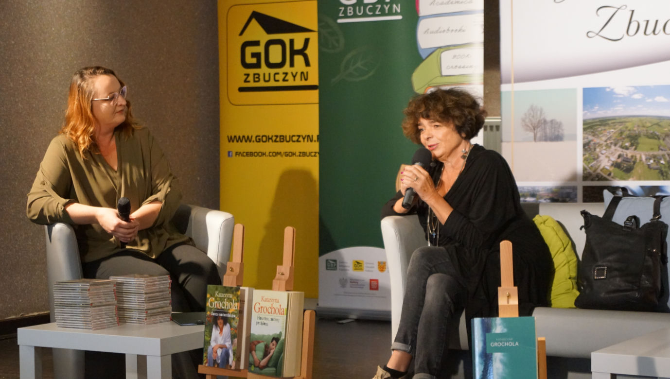 ZOBACZ ZDJĘCIA ze spotkania autorskiego Katarzyny Grocholi w GOK Zbuczyn w ramach cyklu "6 spotkań autorskich na 6 z !":