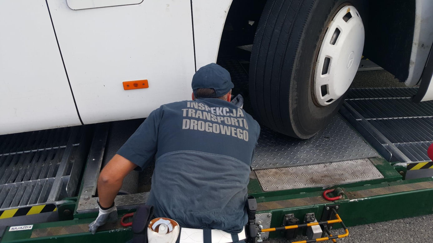 W jakim stanie są autobusy wożące dzieci do szkół? Skrupulatnie sprawdza to właśnie Inspekcja Transportu Drogowego