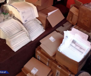 Handlarze śmiercią zatrzymani! Rozprowadzali dopalacze na terenie Śląska [ZDJĘCIA]
