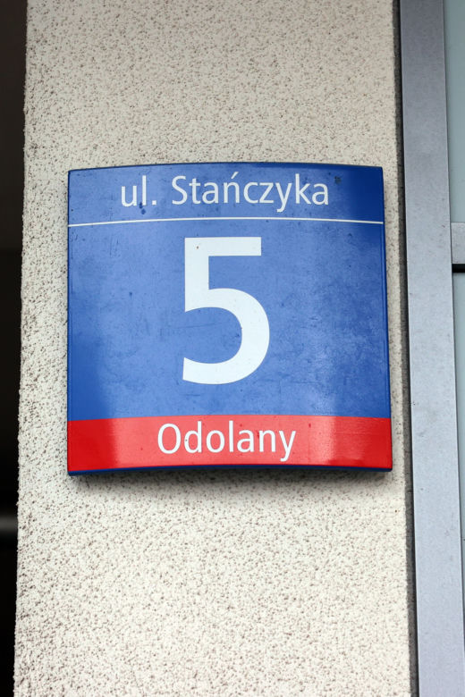 Dramat lokatorów. Nie mogą wrócić do siebie, ich mieszkania niszczeją