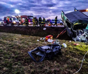 Wypadek busa na autostradzie A4 w okolicy Jawora