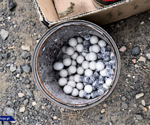 Funkcjonariusze przejęli dziesiątki kilogramów materiałów wybuchowych