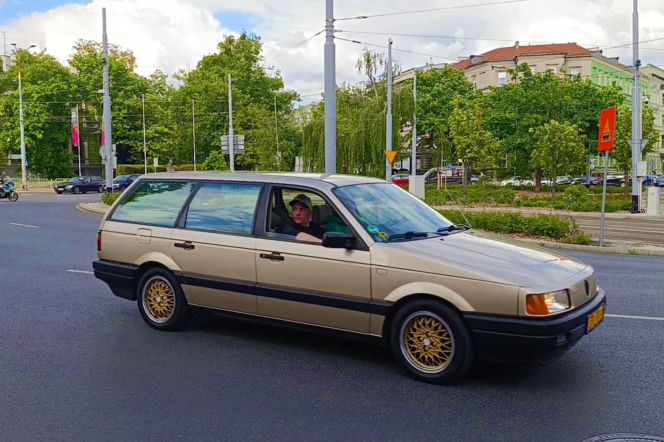Parada zabytkowych pojazdów w Szczecinie
