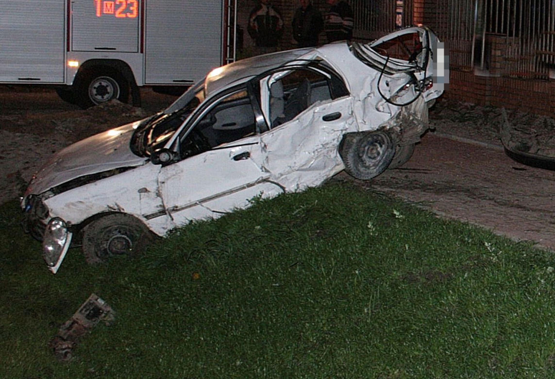 Tadeusz zginął próbując ratować Perełkę. Nocna podróż samochodem zakończona tragedią