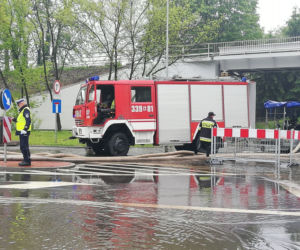 Powódź w Krakowie: Zalana ulica Półłanki 24.05.2019