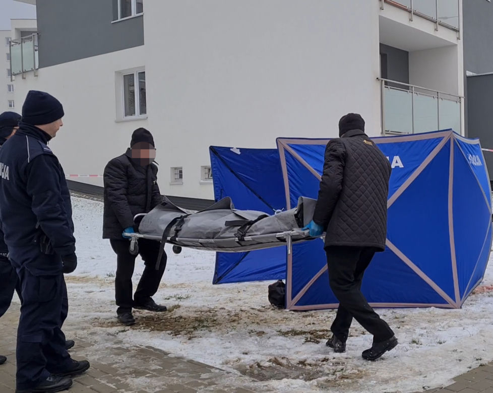 Rzeszów. Ciało 47-latki z ranami kłutymi przed blokiem! 42-latek zatrzymany po obławie