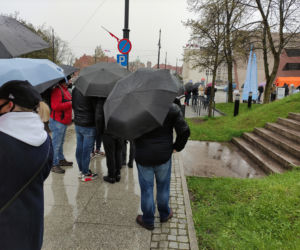 Toruń. Tłumy na szczepieniu podczas majówki [ZDJĘCIA]