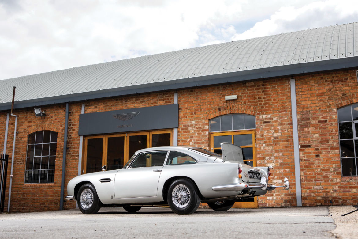 Oryginalny Aston Martin DB5 Jamesa Bonda