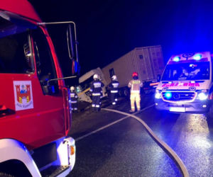 Groźny wypadek na DK 10 pod Bydgoszczą! Kierowca uwięziony w aucie [ZDJĘCIA]
