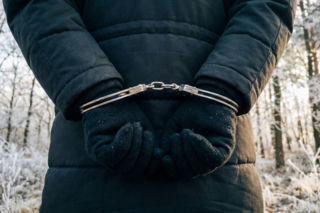 Zabójstwo w gminie Sońsk. Syn ukrył ciało matki pod śniegiem