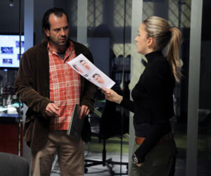 Na krawędzi 2 sezon odc. 3. Lena Korcz (Kamilla Baar), Potocki (Jakub Wieczorek)