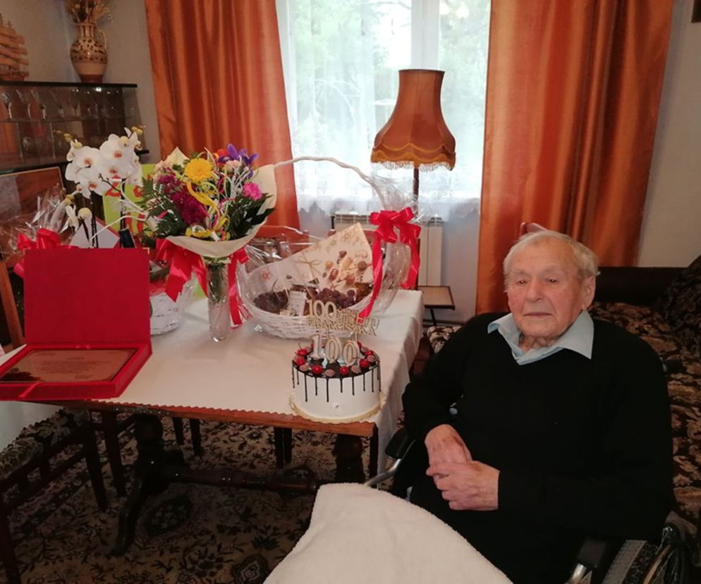 100 LAT