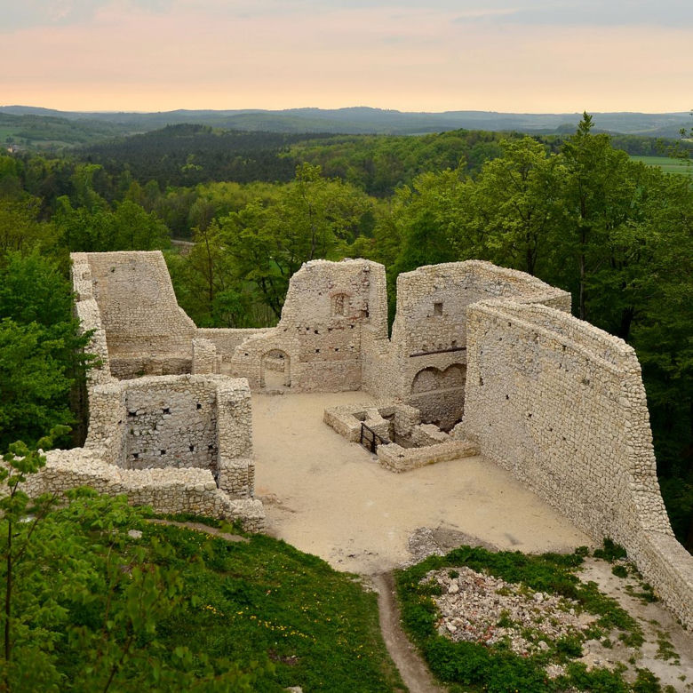 Zamek Pilcza w Smoleniu