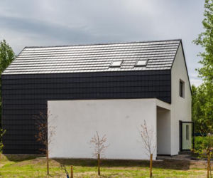 Płaska dachówka ceramiczna