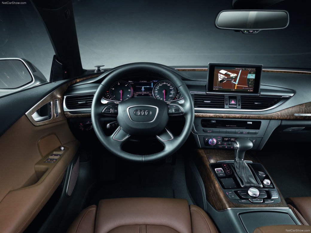 Audi A7 hatchback, model 2011