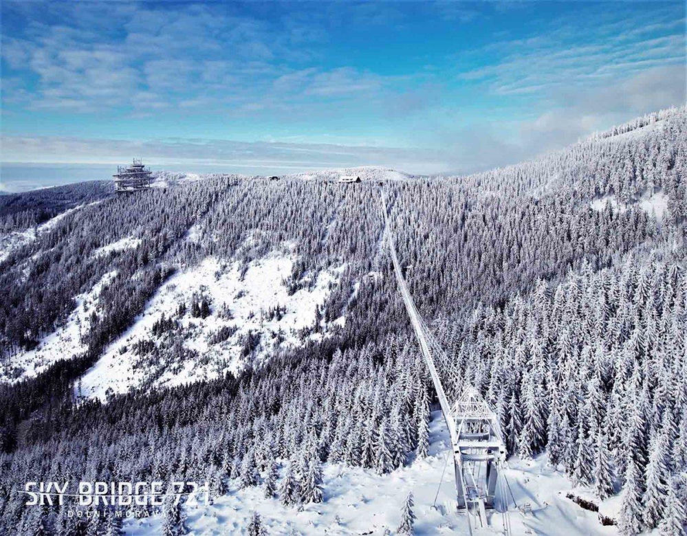 Sky Bridge 721 budowano 2 lata