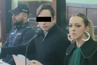 Rodzina spłonęła w aucie na A1. „Gdy opadł dym, zobaczyłem szczątki samochodu i zwłoki trzech osób”