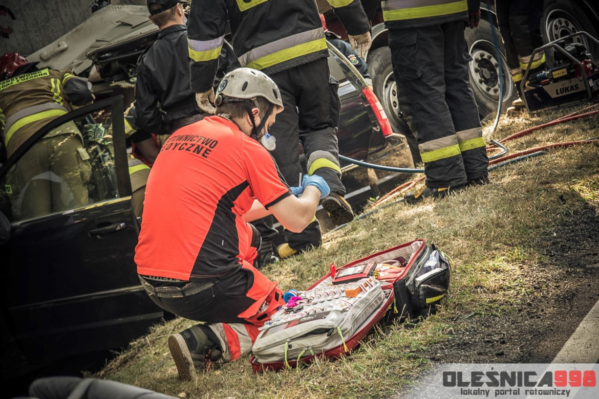 Groźny wypadek pod Oleśnicą