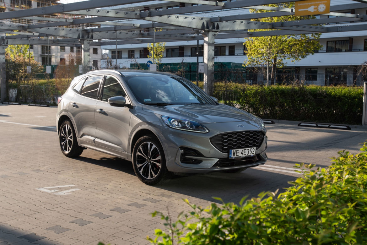 Ford Kuga 2.5 Hybrid AWD ST-Line X 