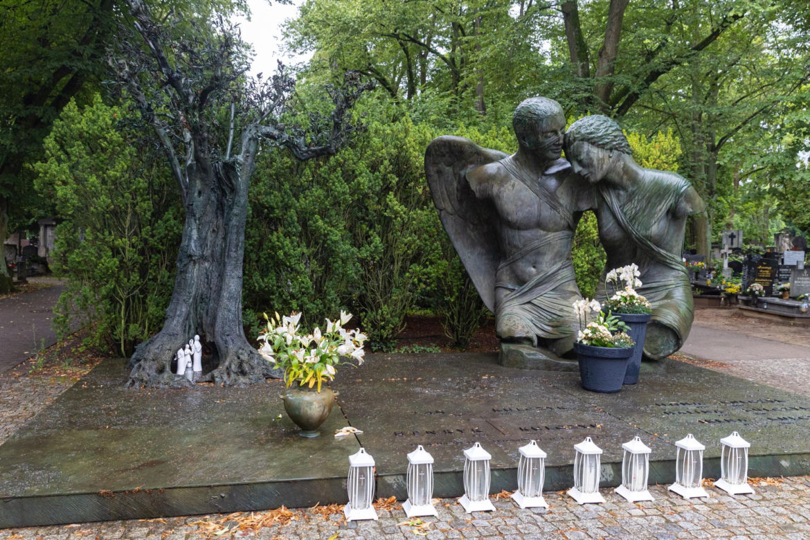 Grób Jana Kulczyka 10 lat od jego śmierci 