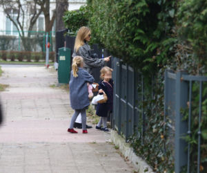 Kasia Tusk z córkami z koszyczkiem przyjechali do Donalda