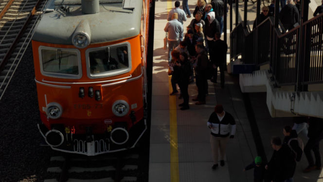 Jechałem legendarnym pociągiem. W środku jak kiedyś, aż trudno uwierzyć! Ludzie mówią wprost: „to były czasy”