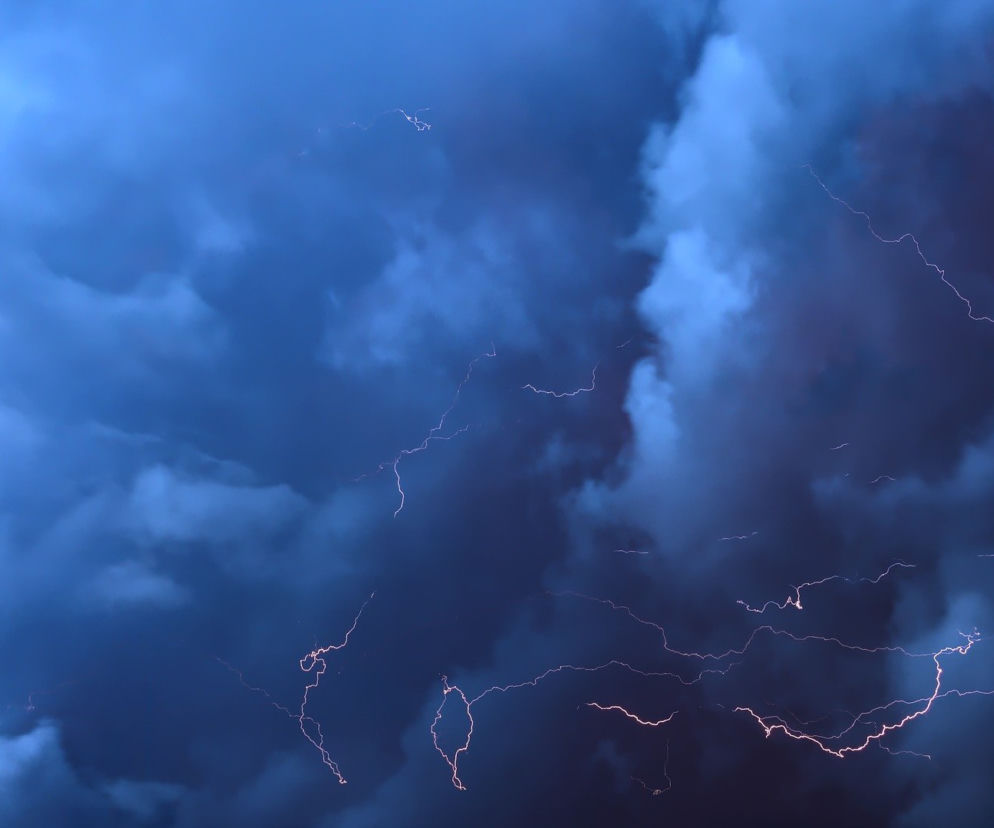 Burze z gradem dziś 4.08.2021 w Lubelskim! Alarm meteo IMGW