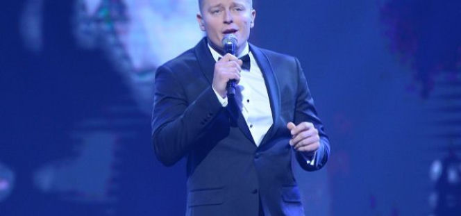 Rafał Brzozowski śpiewa Blue Da Ba Dee! HIT czy KIT? 