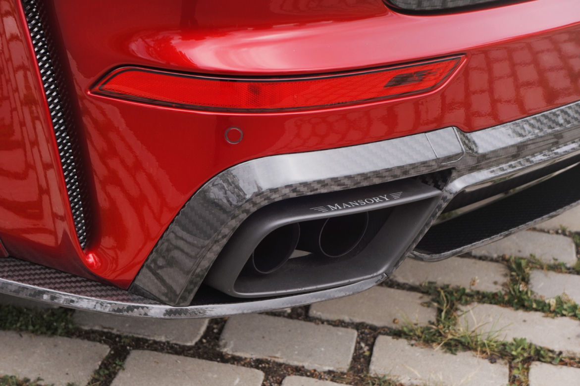 Porsche Cayenne Turbo S po tuningu Mansory