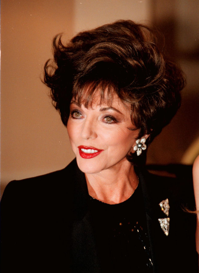 Joan Collins, 92-letnia gwiazda Hollywood ma męża młodszego o 32 lata. Piękna para?