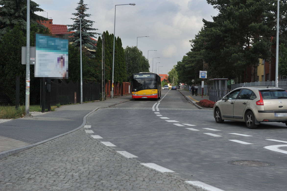 12-letnia Oliwka zginęła pod kołami autobusu niedaleko szkoły