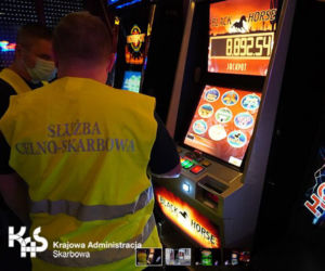 Skarbówka zlikwidowała trzy nielegalne kasyna