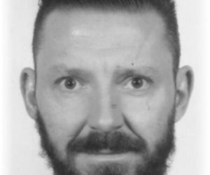 Policja szuka adwokata od trumny na kółkach! Paweł Kozanecki nie stawił się w areszcie
