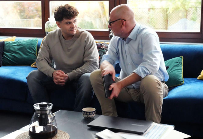 "Barwy szczęścia", odcinek 3342: Awantura w redakcji "Szoku" o publikację drastycznego nagrania z miejsca zbrodni