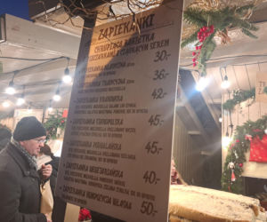 Jarmark Bożonarodzeniowy 2025 na Rynku Głównym w Krakowie. Jedzenie drogie jak nigdy