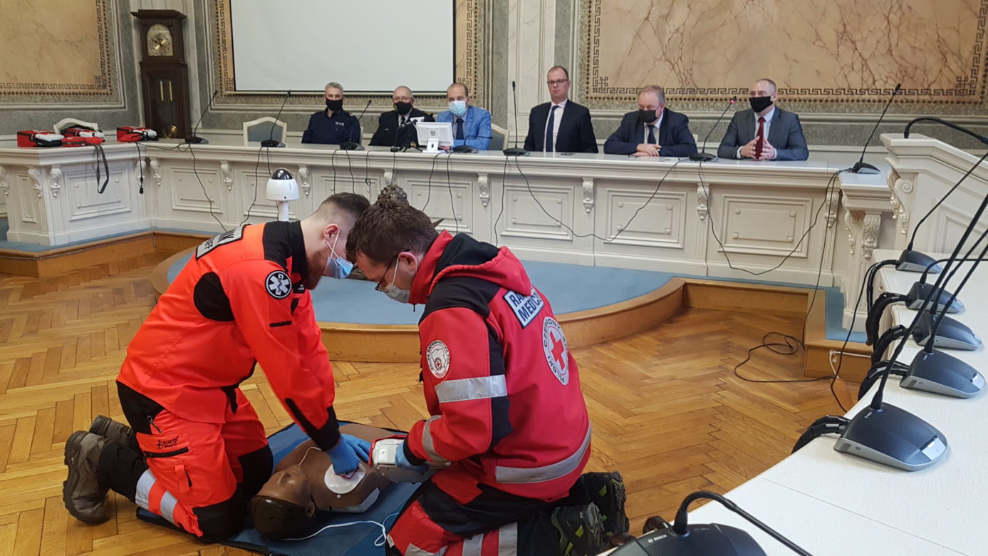Przemyśl miastem AED