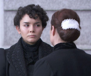 Akacjowa 38, odcinek 816: Pułkownik ryzykuje głową, by zdobyć fundusze na broń dla wojska