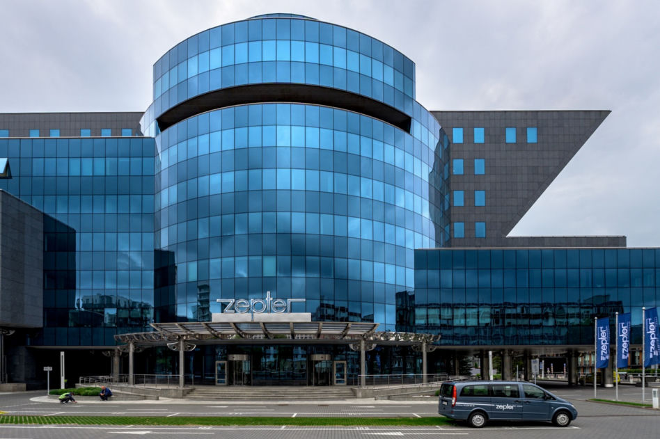 ARCHIwum Warszawy lat 90. Wirtualna mapa warszawskiej architektury lat 90.