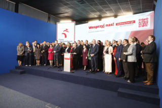 Kaczyński prosi o pieniądze