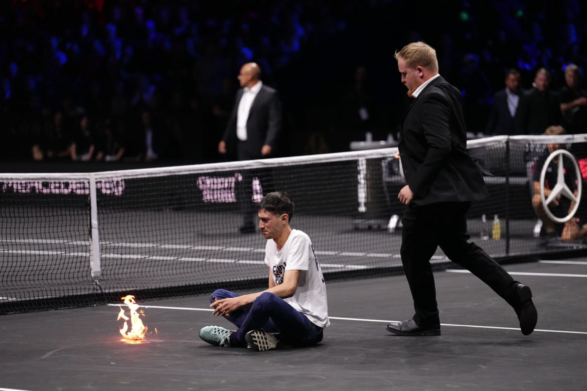 Mężczyzna podpalił się podczas Laver Cup