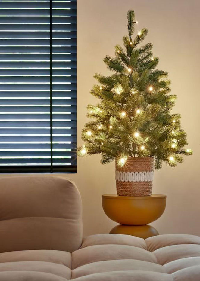 Świetlne dekoracje na Boże Narodzenie