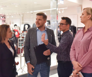Otylia Jędrzejczak i Filip Chajzer w Toruniu. Tłumy na spotkaniu!