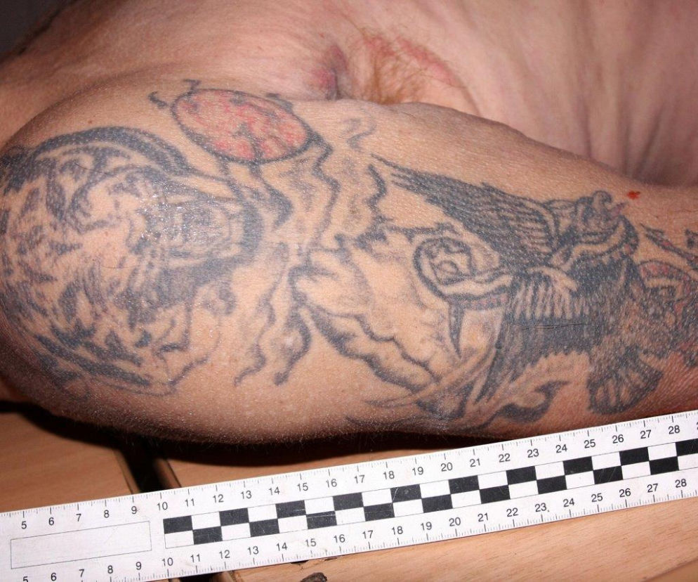 Poznajesz te tatuaże? Policjanci proszą o pomoc w identyfikacji zwłok