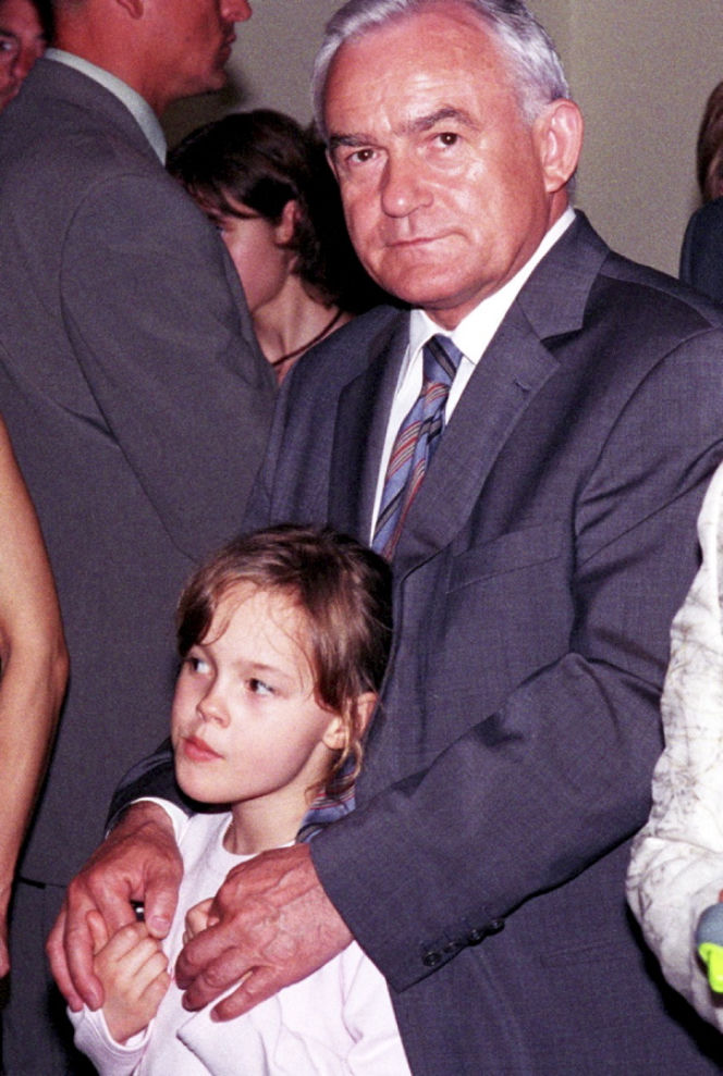 Leszek Miller wnuczka Monika