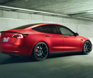 Tesla Model 3 po tuningu Novitec
