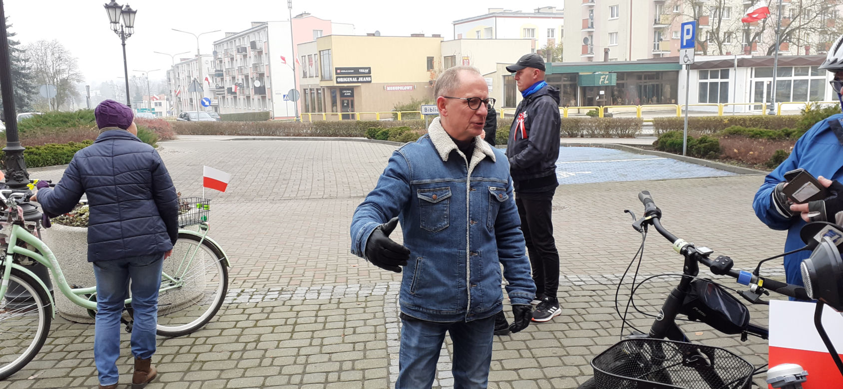 3 grupy świętowały 11 listopada na rowerach