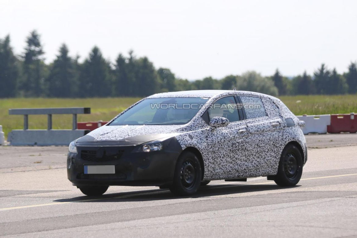Opel Astra 2015 - zdjęcia szpiegowskie